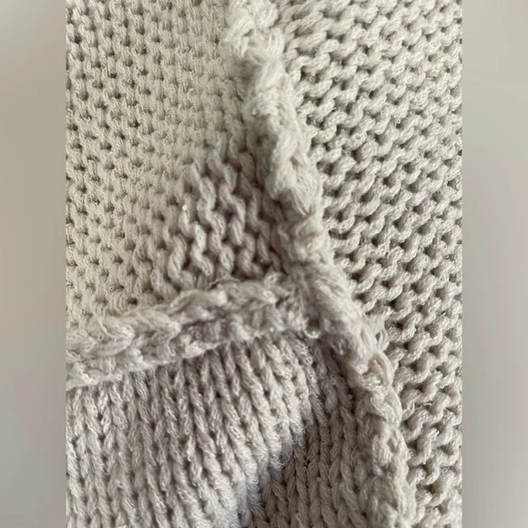 NWT Easel Los Angeles Chunky Knit Sweater S/M Relaxed Fit Beige Top Crew neck - Picture 8 of 12